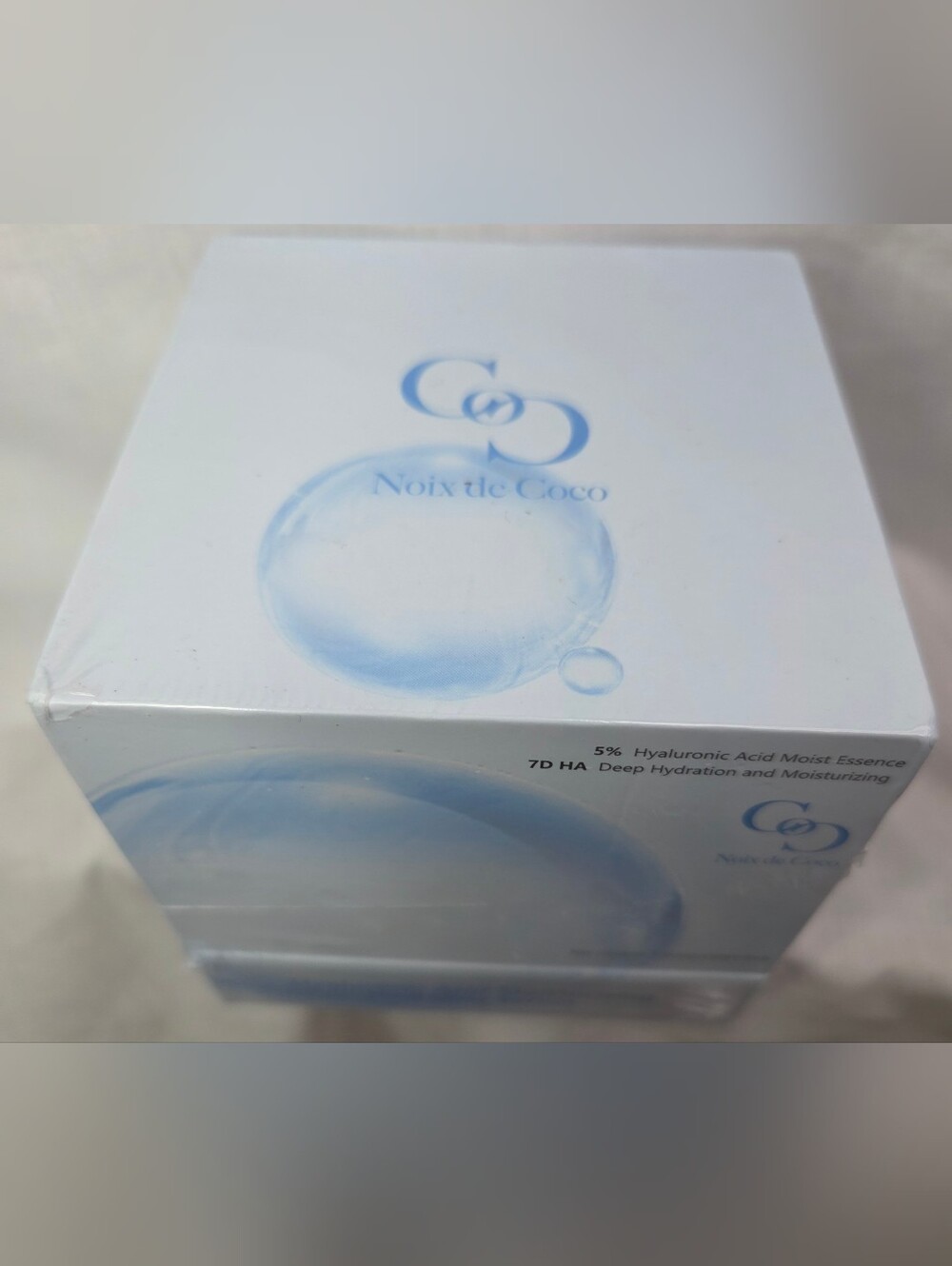 COC Noix de Coco Hyaluronic Acid Hydrating Moisturizer Serum 30 x 1ml